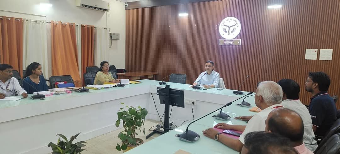 जिलाधिकारी के अध्यक्षता में जिला भूगर्भ जल प्रबंधन परिषद की बैठक हुई ।