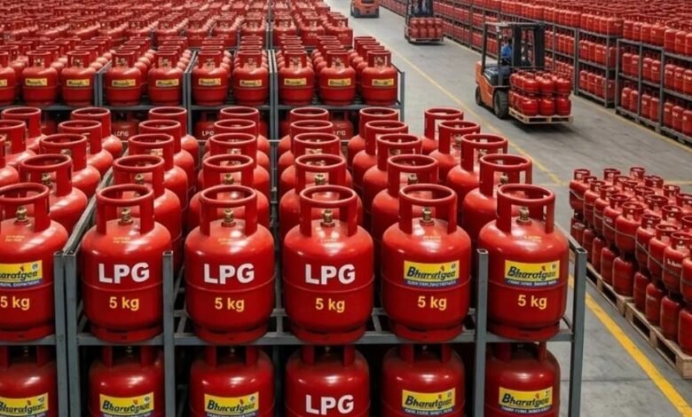 अब-बिना-lpg-कनेक्शन-भी-मिलेगा-गैस-सिलेंडर,-मिनटों-में-होगी-बुकिंग-और-डिलीवरी